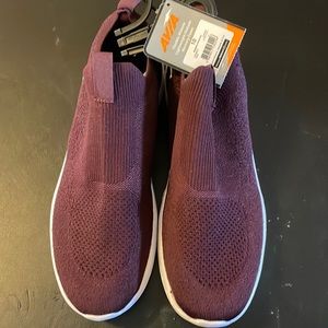 Avia womens size 10 brand new